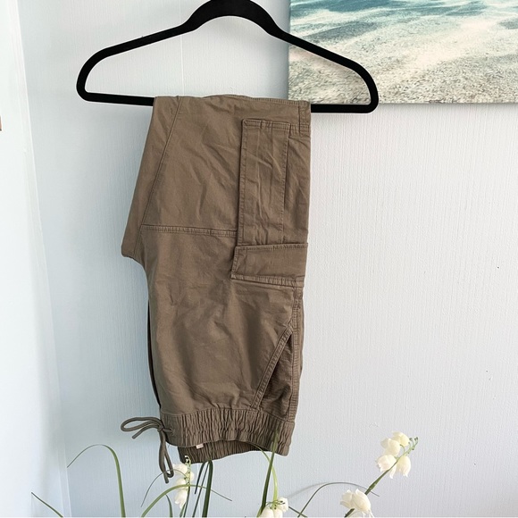 H&M Other - H&M Mens Cargo Joggers Size Medium